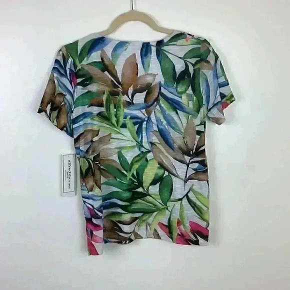 🆕NWT Alfred Dunner Tropical Top With Beade… - Picture 2 of 5